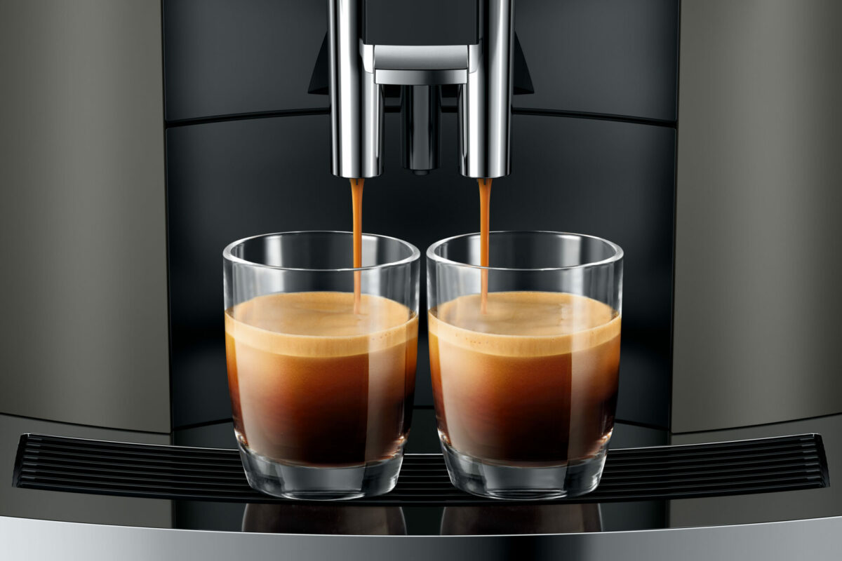 Twee espresso bereid door de Jura W8